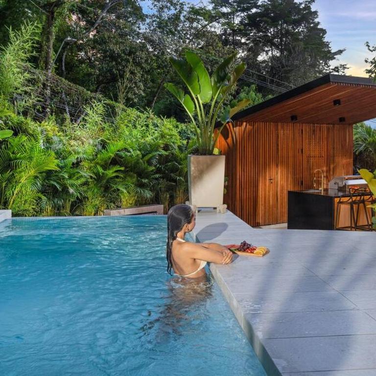 Casa Luxe - Cold Plunge, Sauna, Pool, & Jacuzzi! - Villa - 14