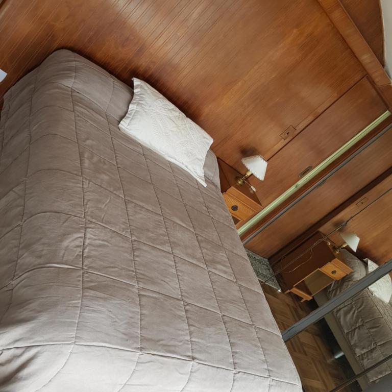 Departamento con vista panorámica en Rascacielo Bonet - Two-Bedroom Apartment - 20