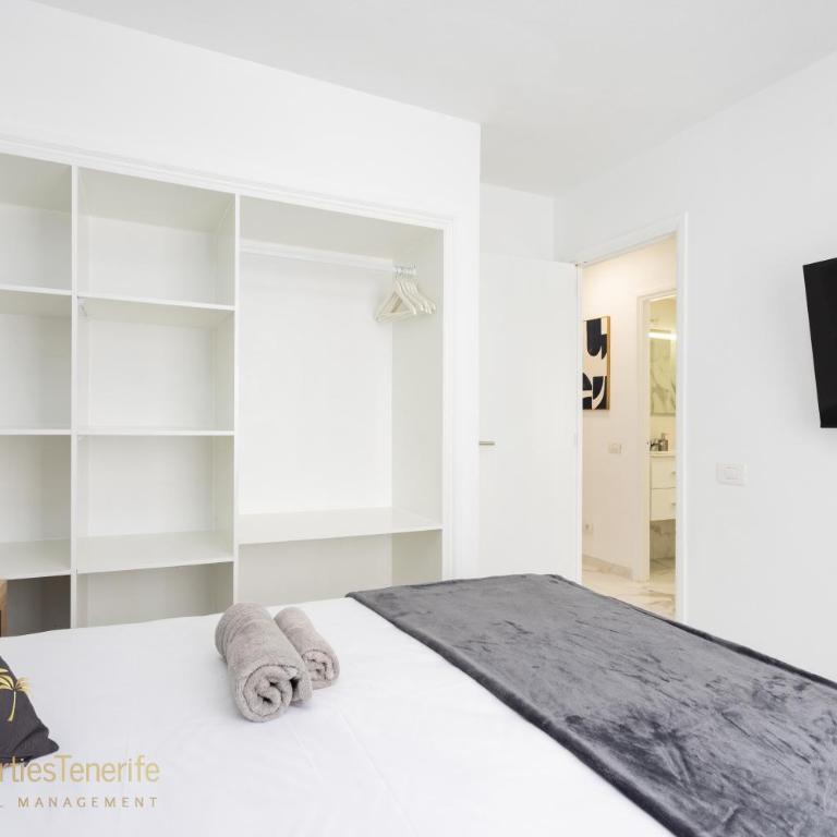 Apartamento Iris - Three-Bedroom Apartment - 18