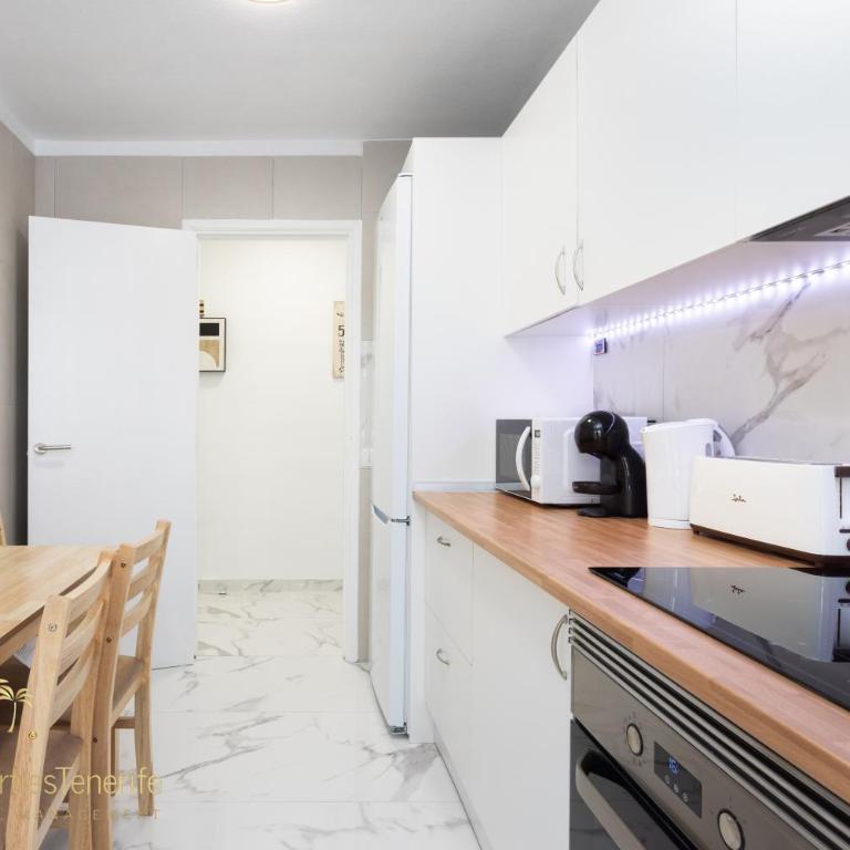 Apartamento Iris - Three-Bedroom Apartment - 20