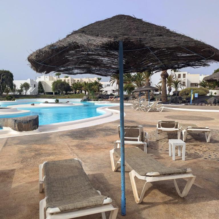 Charming Flat in Los Molinos with Terrace & Pools, Near Playa Bastian - Apartamento de 1 dormitorio - 38
