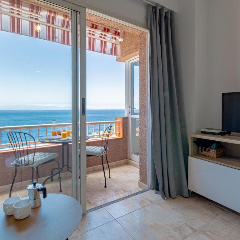 First Line Oceanfront Apt by Dream Homes Tenerife - One-Bedroom Apartment - 3
