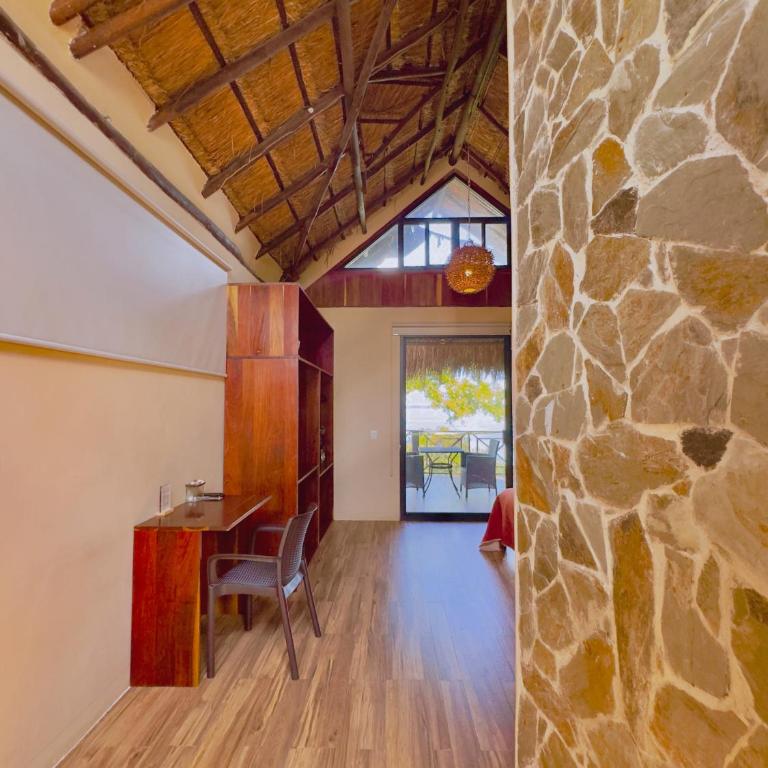 Villas Mandarina Bacalar - Suite con cama extragrande y vistas al mar - 4