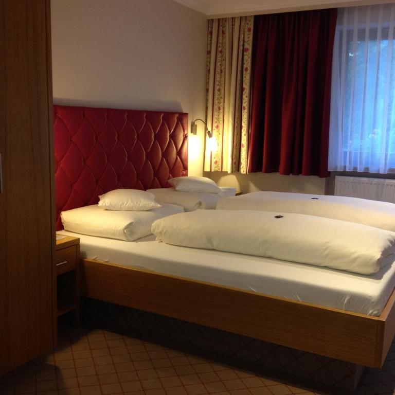 Hotel Garni Erler - Standard Doppelzimmer mit Balkon - 4