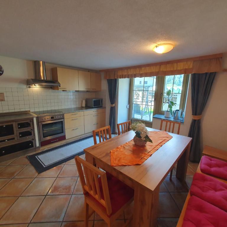 Ferienhaus Gerold Grießer - Apartment mit 3 Schlafzimmern und Bergblick - 18
