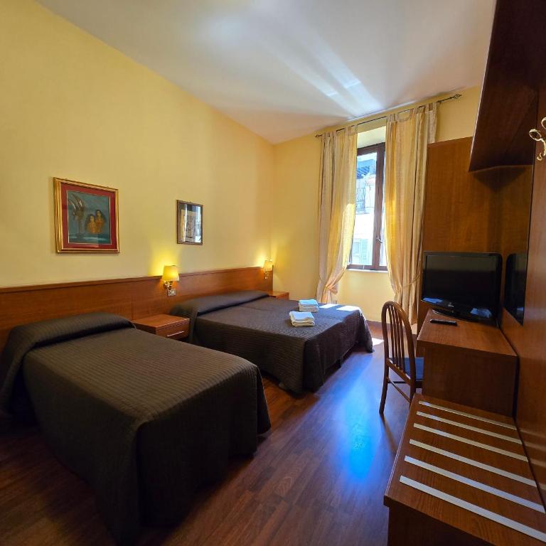 Hotel Azzurra - Camera Tripla con Bagno Privato - 3