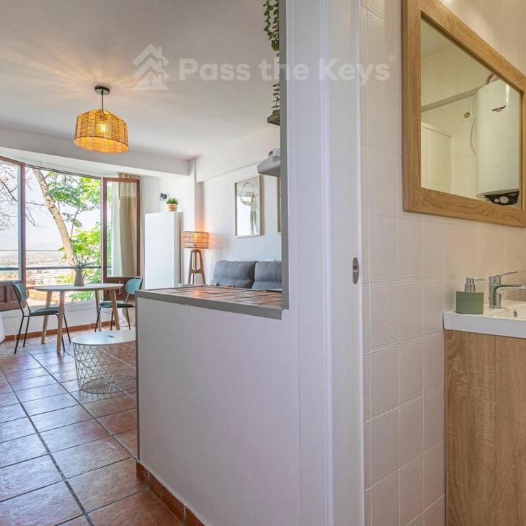 Cozy Studio in Heart of Nueva Andalucía - Pass the Keys - Apartamento Estudio - 12