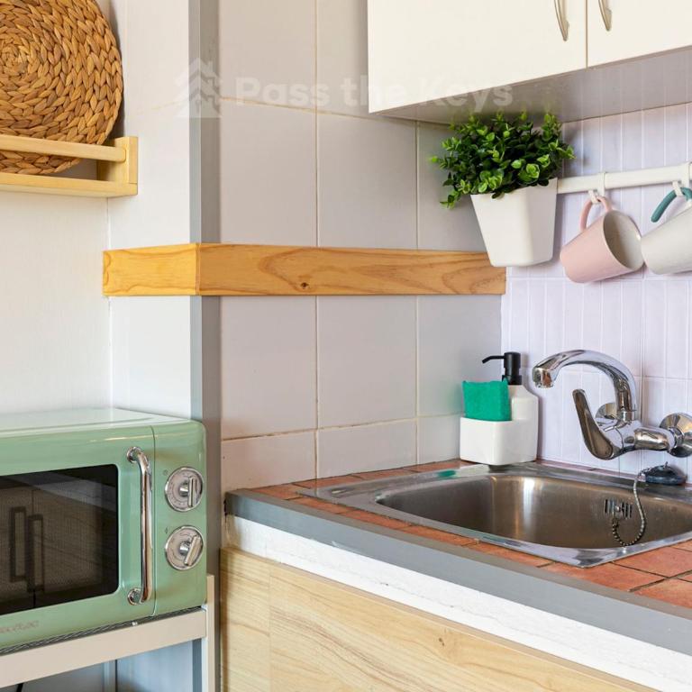 Cozy Studio in Heart of Nueva Andalucía - Pass the Keys - Apartamento Estudio - 17
