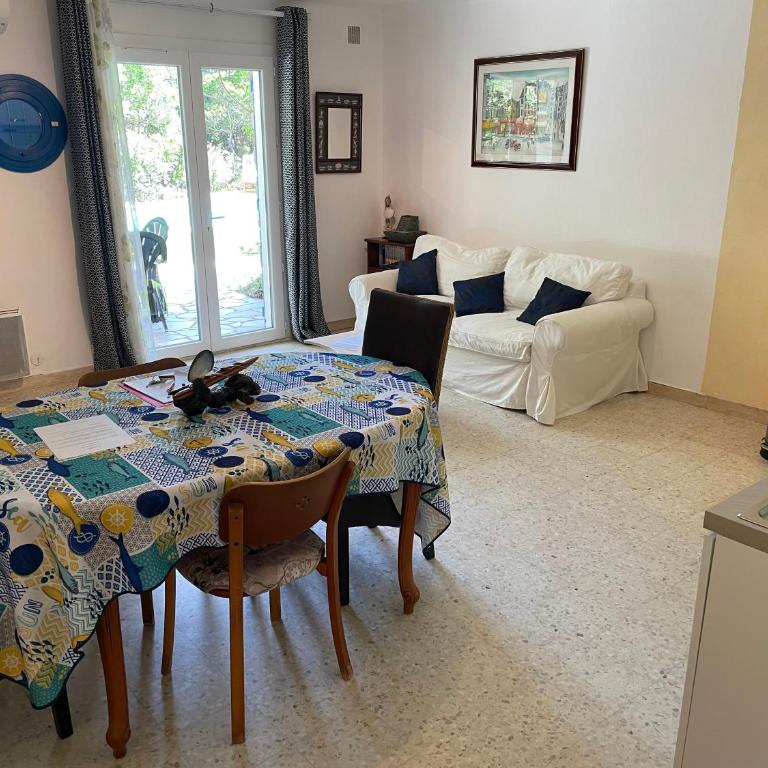 Villa les Mondoux - Rez-de-Jardin avec piscine - Proche Plages & Port - Villa 2 Chambres - 10