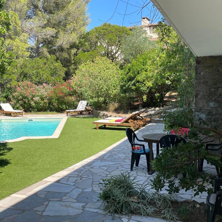 Villa les Mondoux - Rez-de-Jardin avec piscine - Proche Plages & Port - Villa 2 Chambres - 3