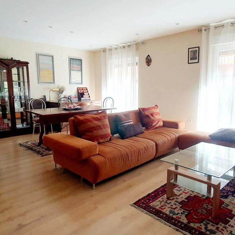 Despertar en León, al lado de la Catedral - Apartamento de 3 dormitorios - 1