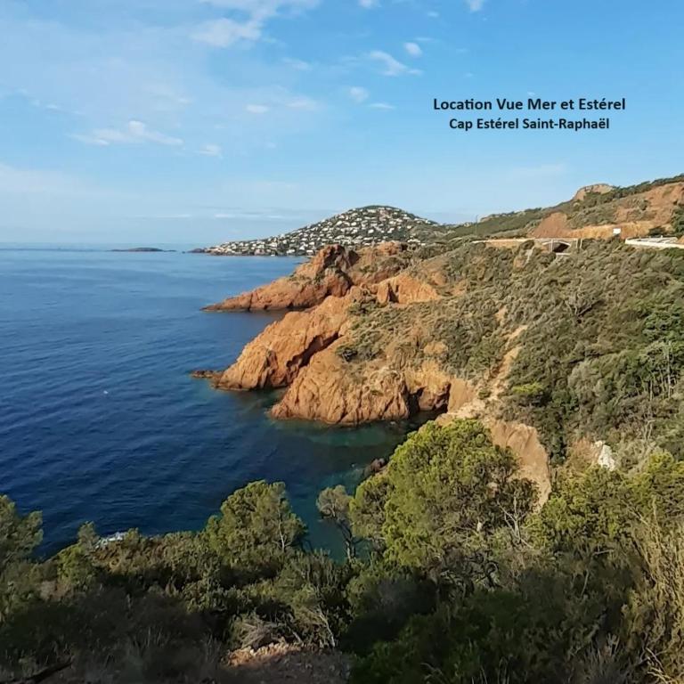 "Location Vue MER et ESTEREL", Cap Estérel Agay-Saint Raphaël, T2, piscines, parking, wifi - Apartment mit 1 Schlafzimmer - 25
