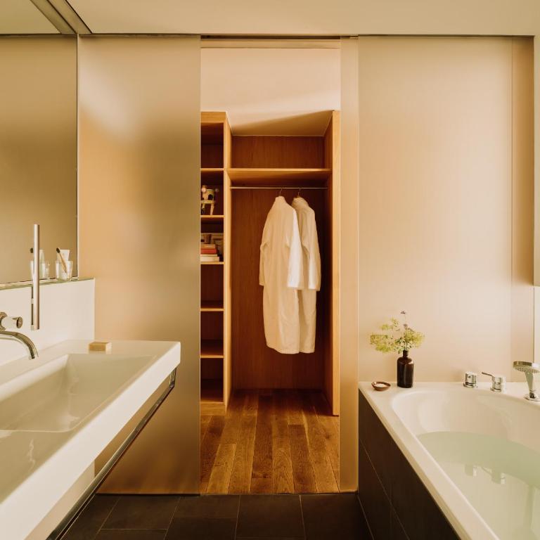 Rote Wand Gourmet Hotel, a Member of Design Hotels - Junior Suite - 3