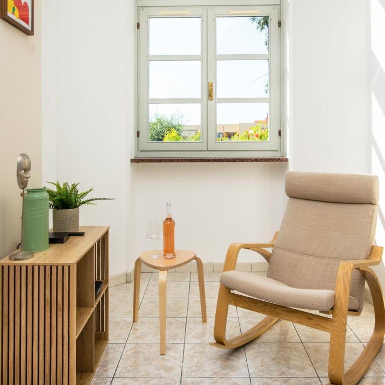 OLIVIERS -Agréable 2 pièces dans maison bourgeoise - One-Bedroom Apartment - 4