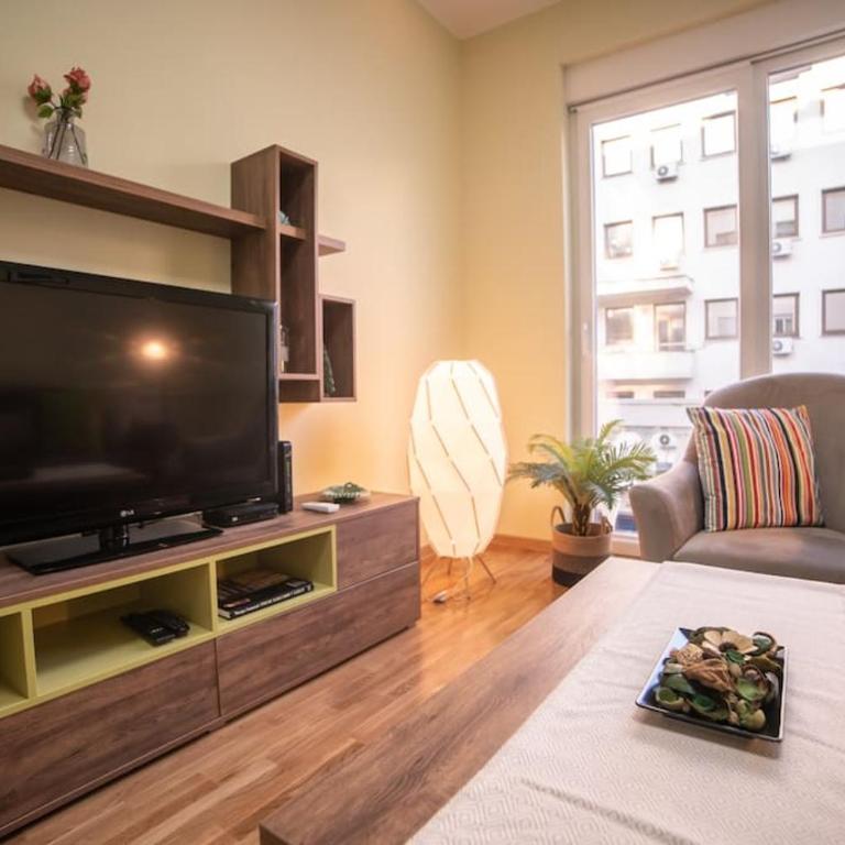 3 BDR for 6 CENTER CLOSE TO NATIONAL MUSEUM - Apartman sa 3 Spavaće Sobe - 3