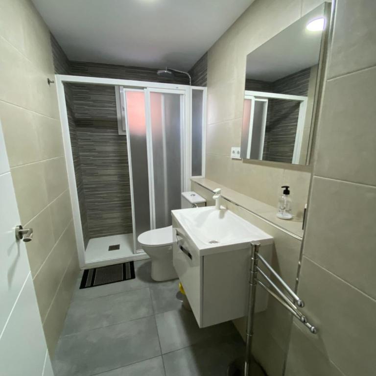 Apartamento Cerca Aeropuerto, FERIA, metro ,bus - Apartamento de 1 dormitorio - 9