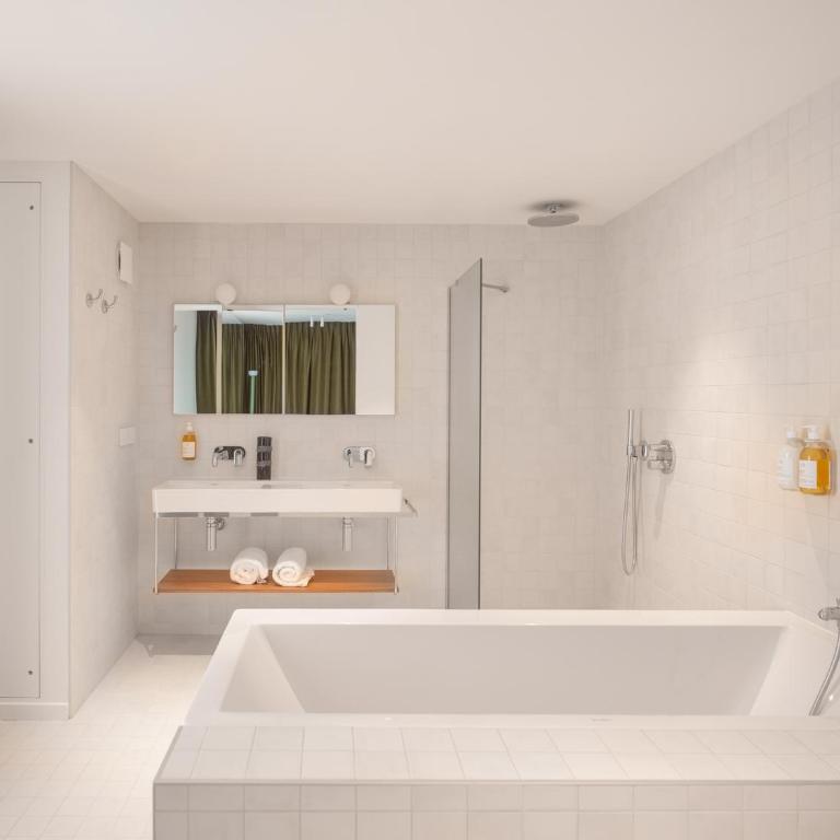 Hôtel Vertime - Suite avec Balcon - Vue sur Port - 1