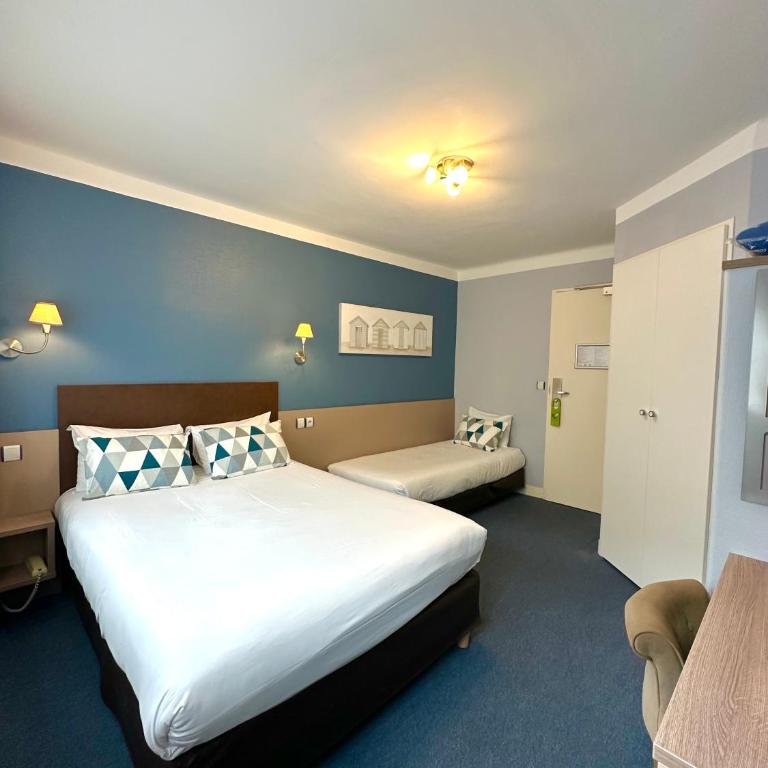 Hôtel de Caen - Chambre Triple - 3