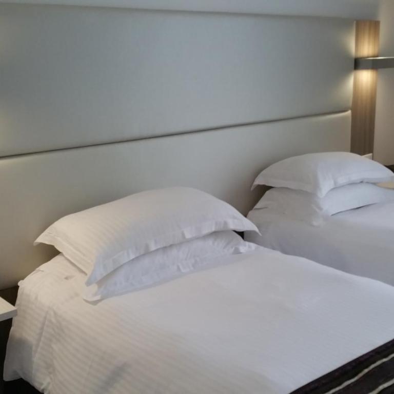Brit Hotel de Grignan Vichy - Chambre Lits Jumeaux Premium - 3