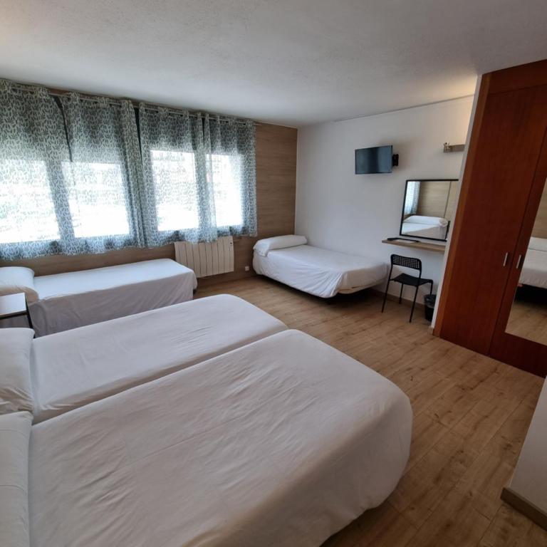 Hotel Avanti - Habitación Familiar - 3