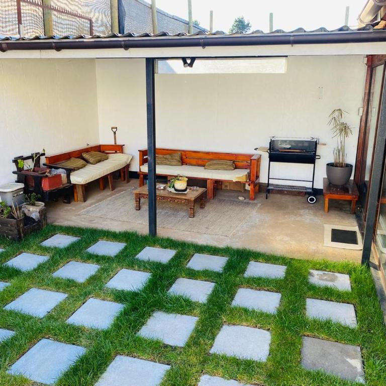 Casa a 5 minutos del aeropuerto y cercana al Mall Trebol - Casa de 3 dormitorios - 3