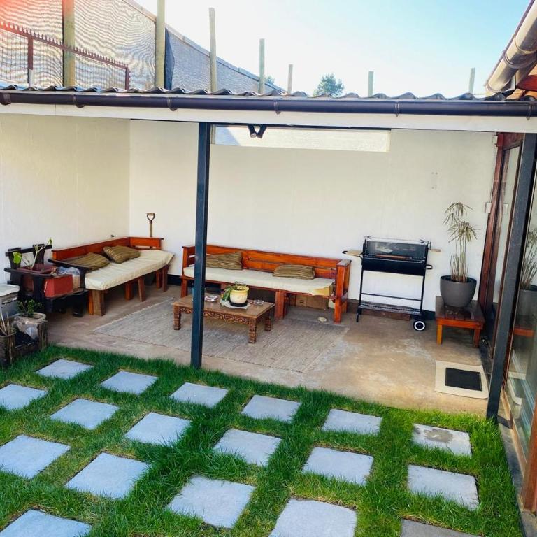 Casa a 5 minutos del aeropuerto y cercana al Mall Trebol - Casa de 3 dormitorios - 15