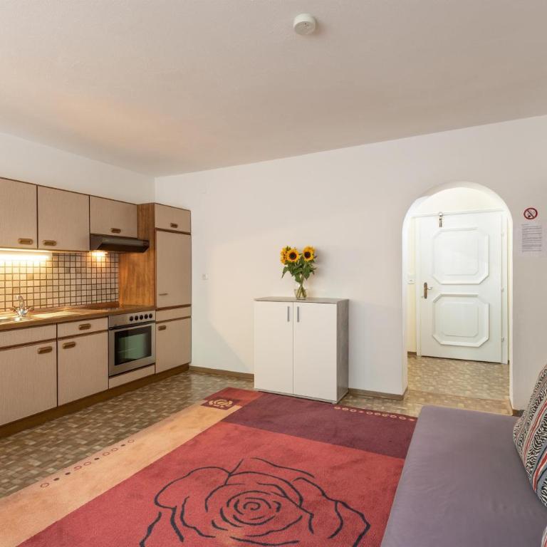 Appartementhaus Renate Unterer - Apartment mit 1 Schlafzimmer und Badezimmer - 1
