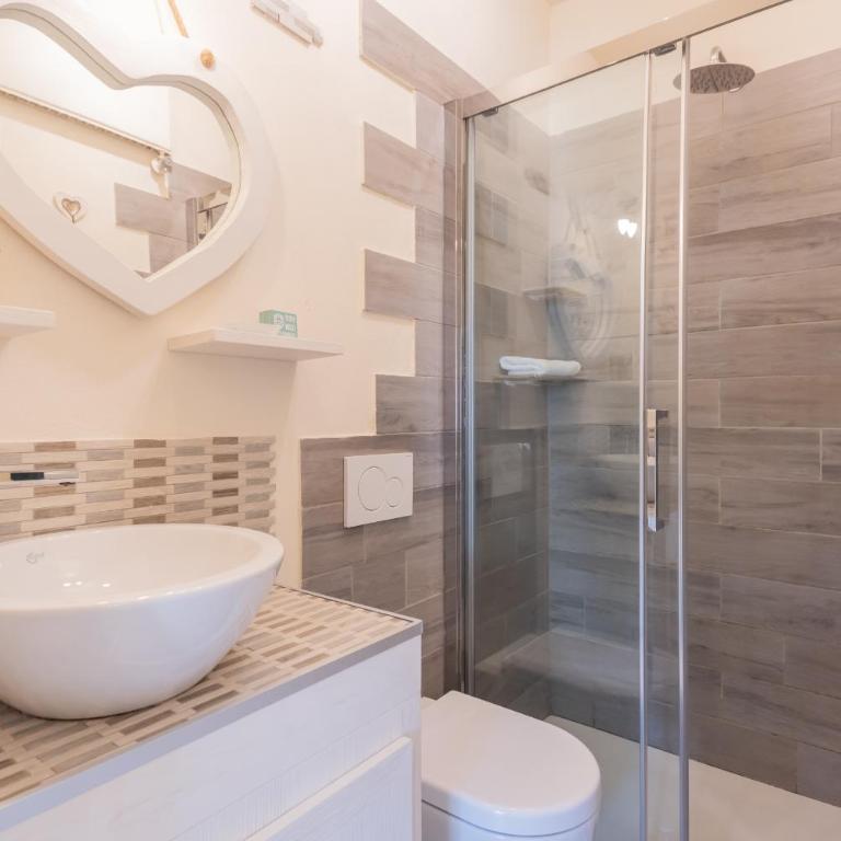 Linda Apartments by Rent All Como - Appartamento - 9