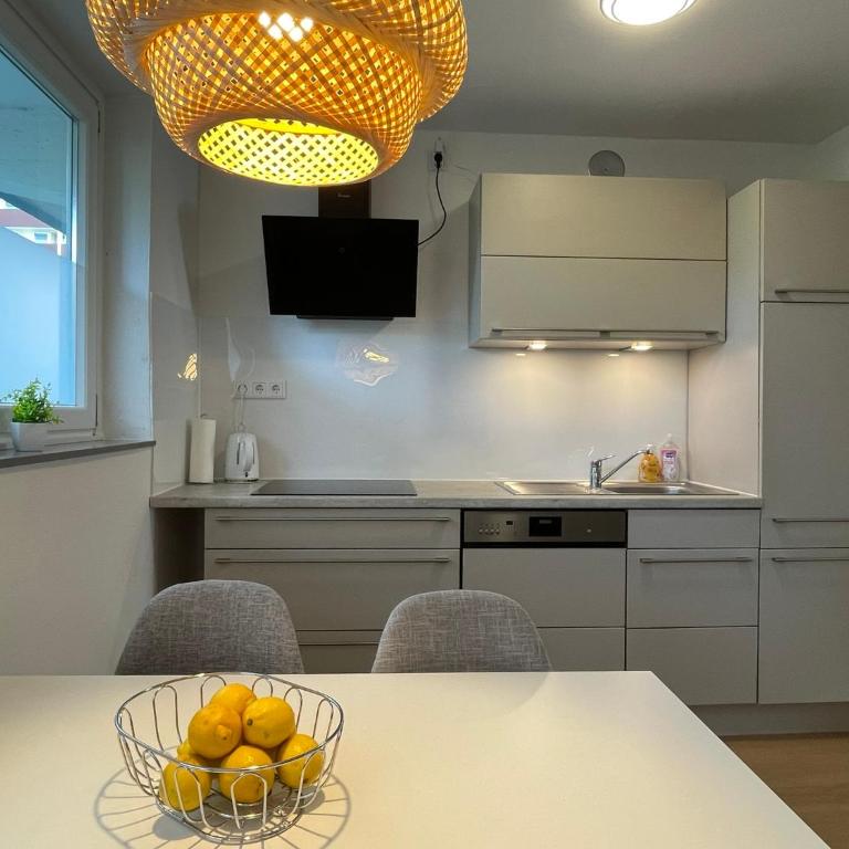 Nice Messe Apartment - Appartamento con 2 Camere da Letto - 2