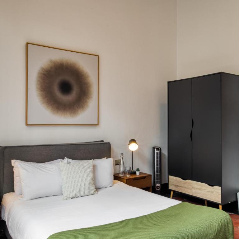 Santa Casa by Tasman - Standard Queen Room - 7