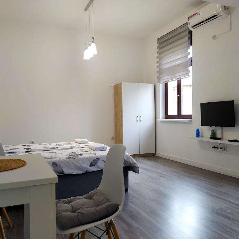 Apartment Narona - One-Bedroom Apartment - 1