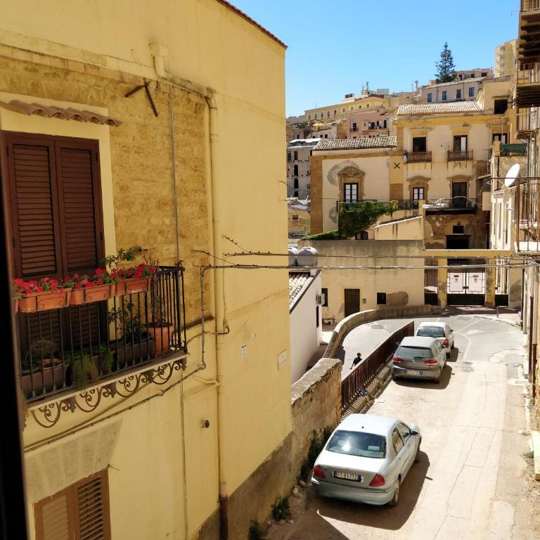 Kalos Rooms - Camera Matrimoniale/Doppia con Letti Singoli con Balcone - 34