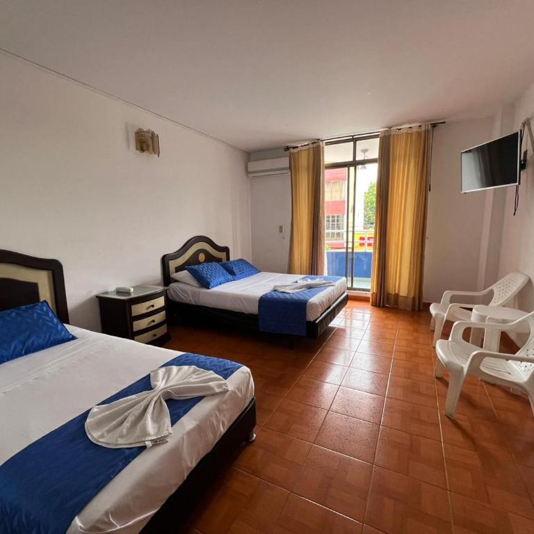 Hotel el Diamante Melgar - Quadruple Room - 1
