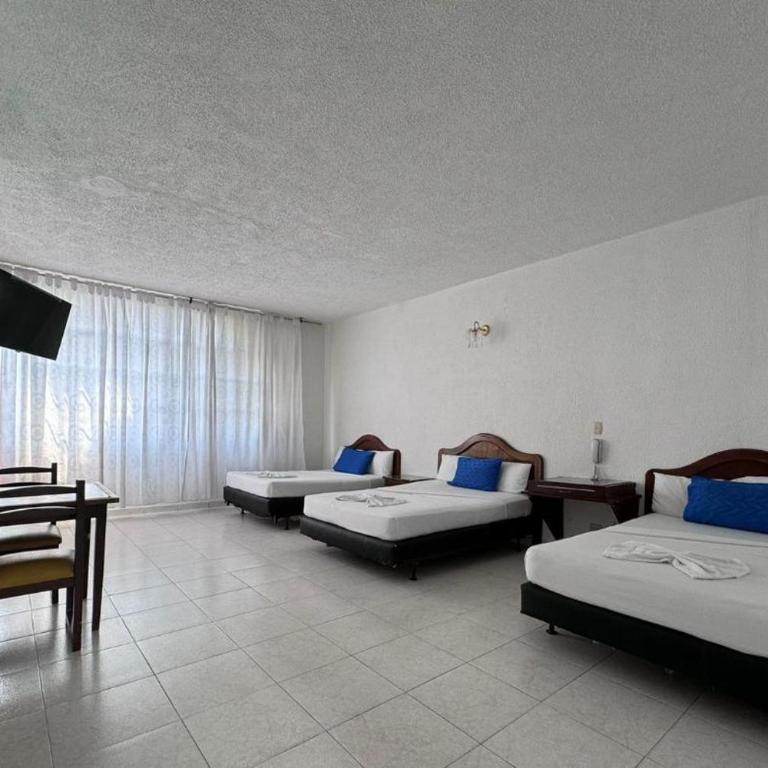 Hotel el Diamante Melgar - Family Room - 1