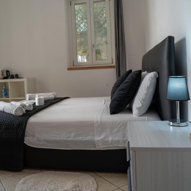 WHITEHOUSE - Comfort Triple Room - 12