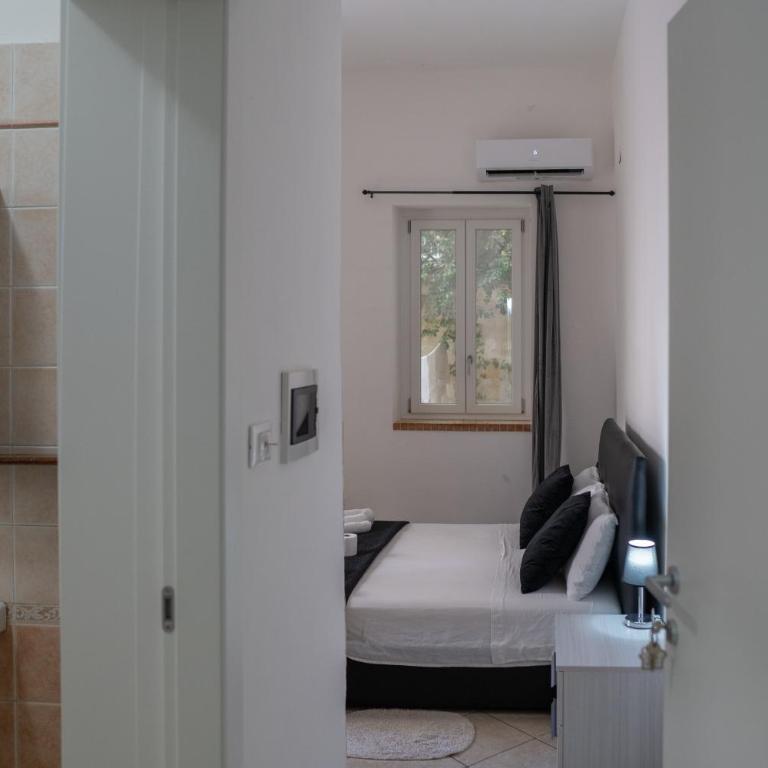 WHITEHOUSE - Comfort Triple Room - 16