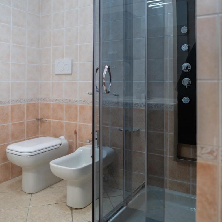 WHITEHOUSE - Comfort Triple Room - 18