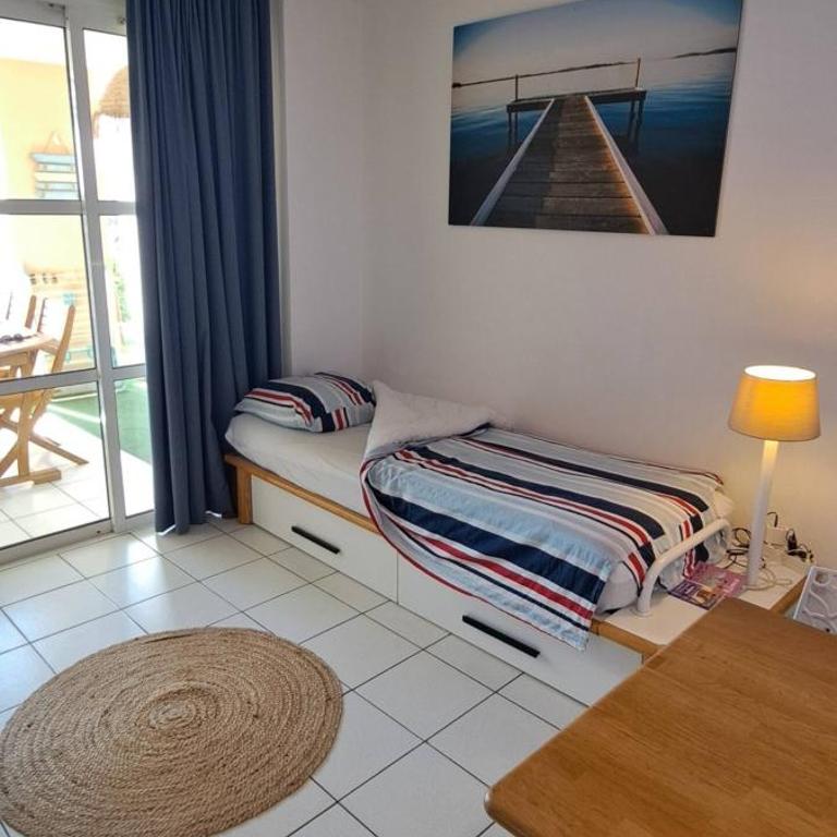 Dans un cadre d'exception, Vue mer panoramique à Agay Côte d'Azur, Village Vacances Cap Esterel, 2 chambres, avec jardin, golf, climatisation, Wifi, 5 piscines - Appartement - Vue sur Mer - 15