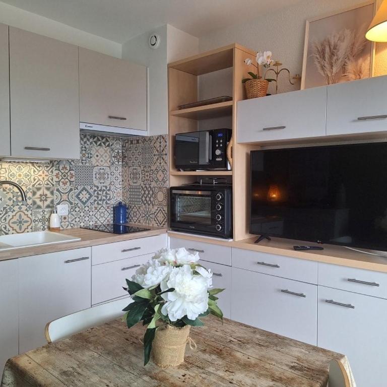 Appartement 2⭐ à Balaruc-les-Bains - Climatisé, Wifi, Près Thermes - FR-1-503-40 - Studio - 12