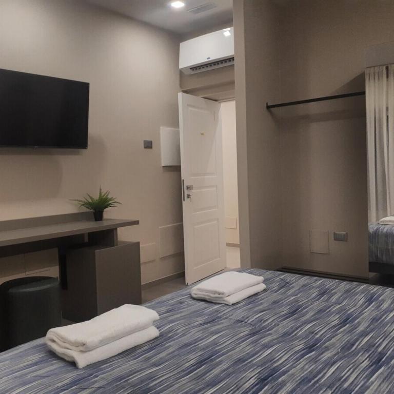 Smart Apartment Sei Chiese - TWA - Twin Room with Shower - 5