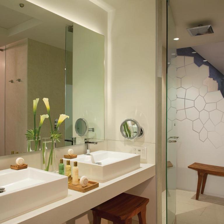 Dreams Vista Cancun Golf & Spa Resort - All Inclusive - Deluxe Ocean View King - 3