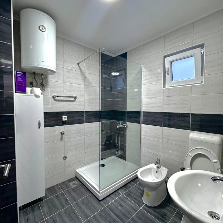 Apartman Amina - Two-Bedroom Apartment - 9