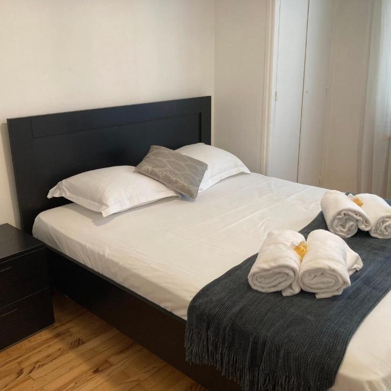 3 chambres , bureau lumineux , parking , proche métro Lyon - Appartement 3 Chambres Supérieur - 20