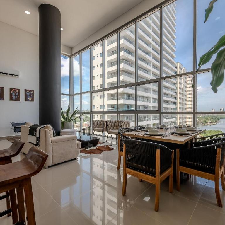 Modern 3BR duplex Apt. Great view and location - Apartamento Deluxe de 3 dormitorios - 2