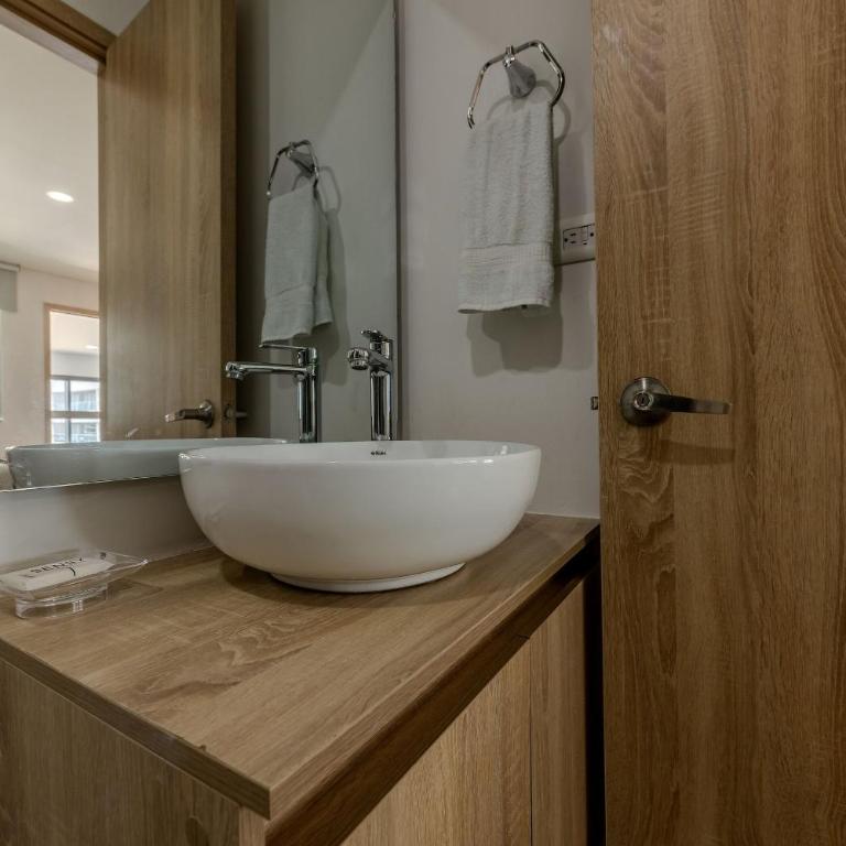Modern 3BR duplex Apt. Great view and location - Apartamento Deluxe de 3 dormitorios - 41