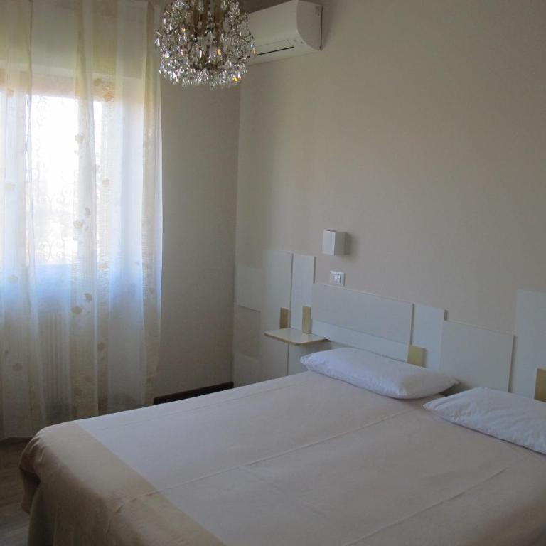 B&B Villa Filotea & Apartment - Double or Twin Room with Garden View - 6