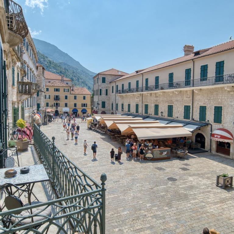 Luxury Main Square apartment by MN Property - Apartman sa 2 Spavaće Sobe - 1