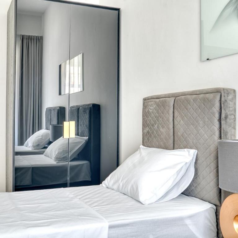 Luxury Main Square apartment by MN Property - Apartman sa 2 Spavaće Sobe - 12