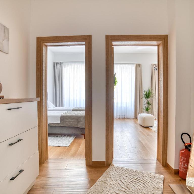 Luxury Main Square apartment by MN Property - Apartman sa 2 Spavaće Sobe - 19