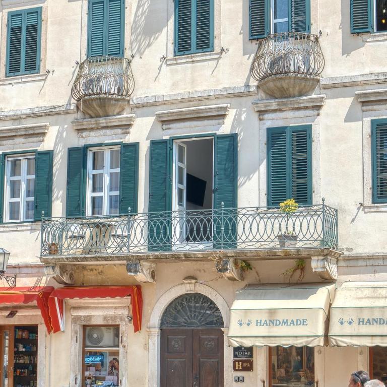 Luxury Main Square apartment by MN Property - Apartman sa 2 Spavaće Sobe - 23